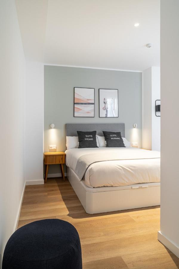 Limehome Sevilla Calle Granada Buitenkant foto